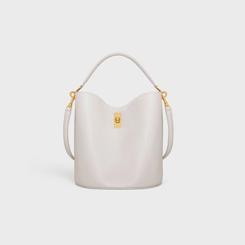 BUCKET 16 BAG IN SMOOTH CALFSKIN CHALK