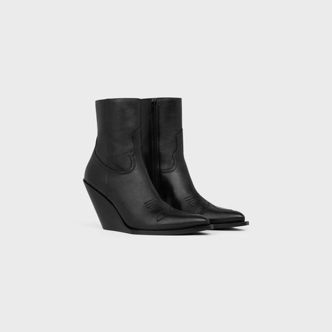 CELINE MOON ZIPPED BOOT IN CALFSKIN BLACK