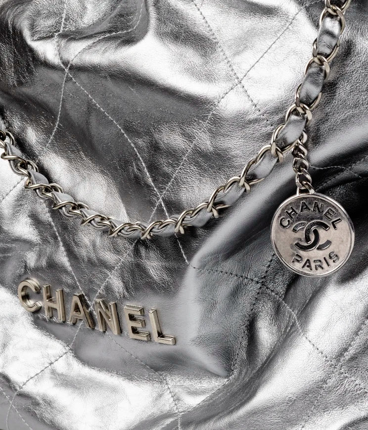 CHANEL 22 HANDBAG