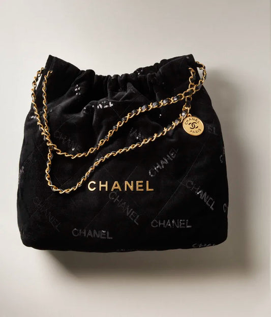 CHANEL 22 HANDBAG