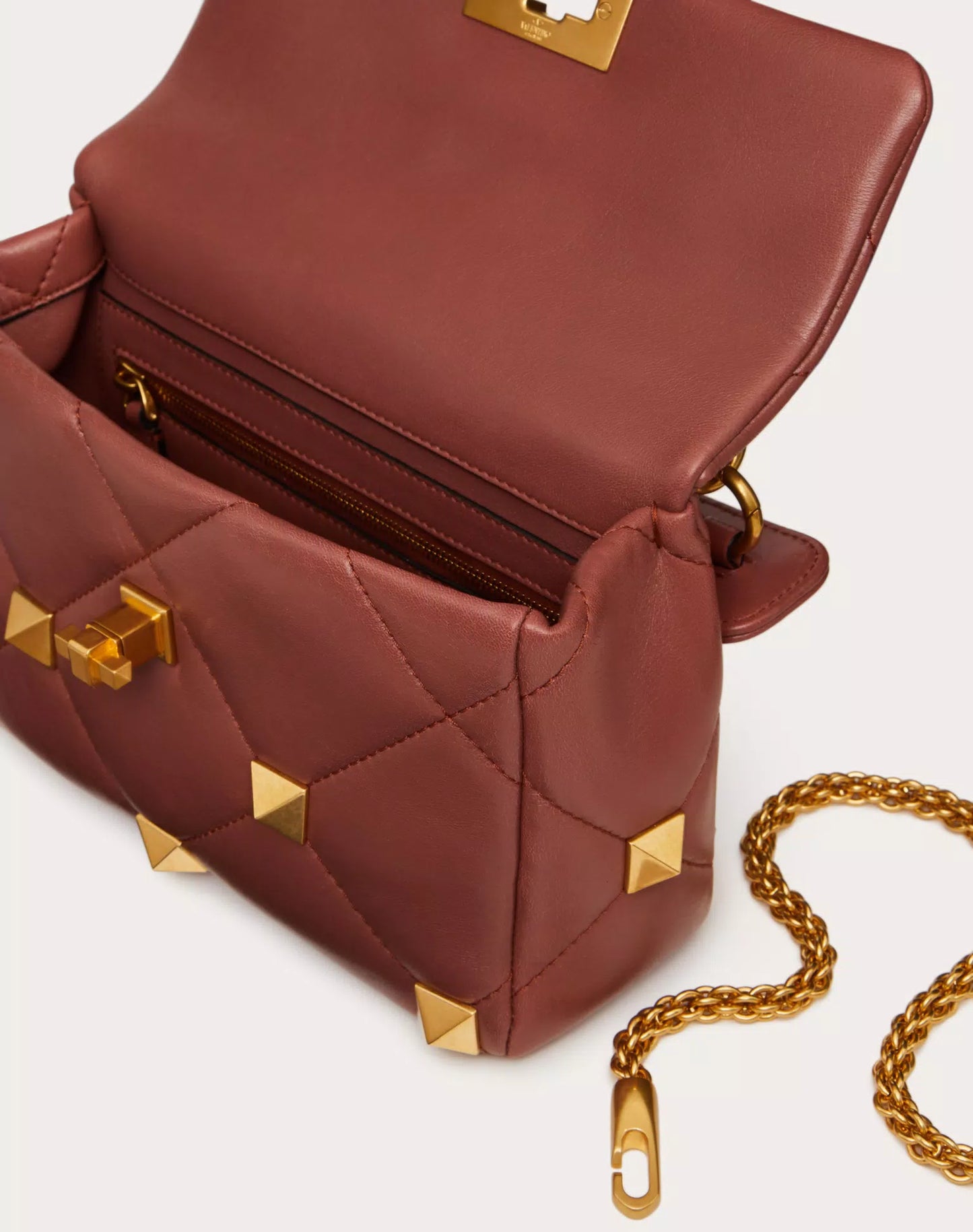 MEDIUM ROMAN STUD THE SHOULDER BAG IN NAPPA WITH CHAIN