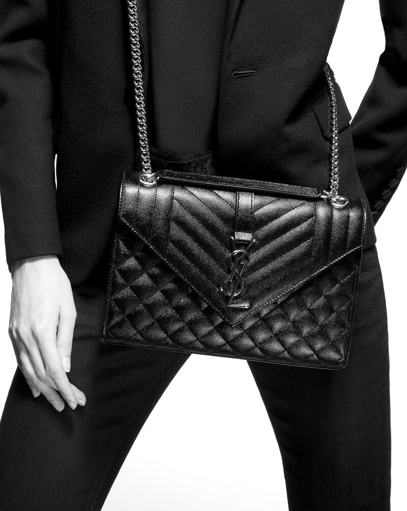 ENVELOPE MEDIUM CHAIN BAG IN QUILTED GRAIN DE POUDRE EMBOSSED LEATHER