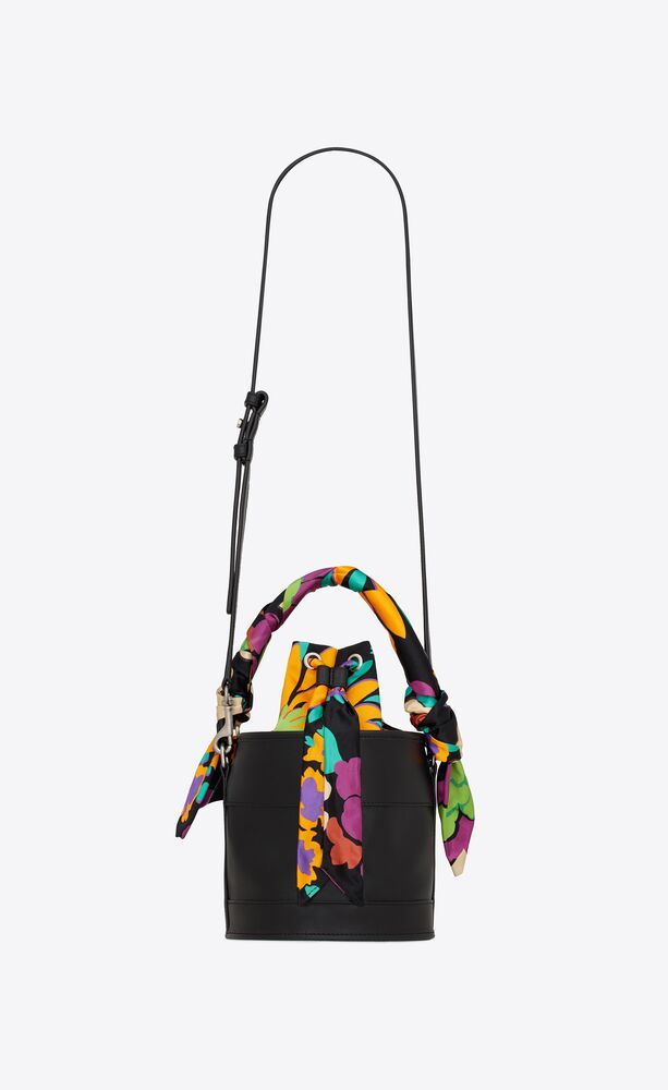 BAHIA SMALL BUCKET BAG IN SMOOTH LEATHER