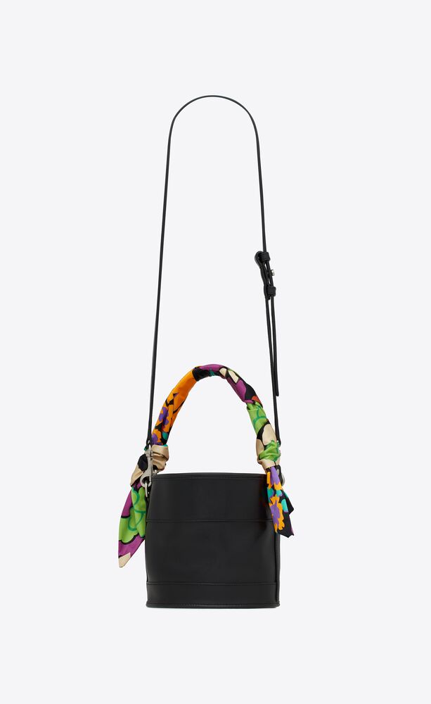 BAHIA SMALL BUCKET BAG IN SMOOTH LEATHER