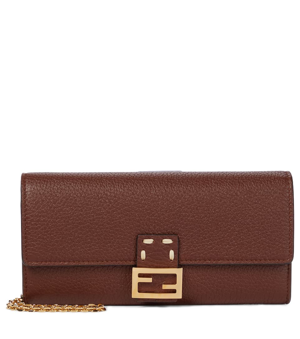 Baguette leather shoulder bag